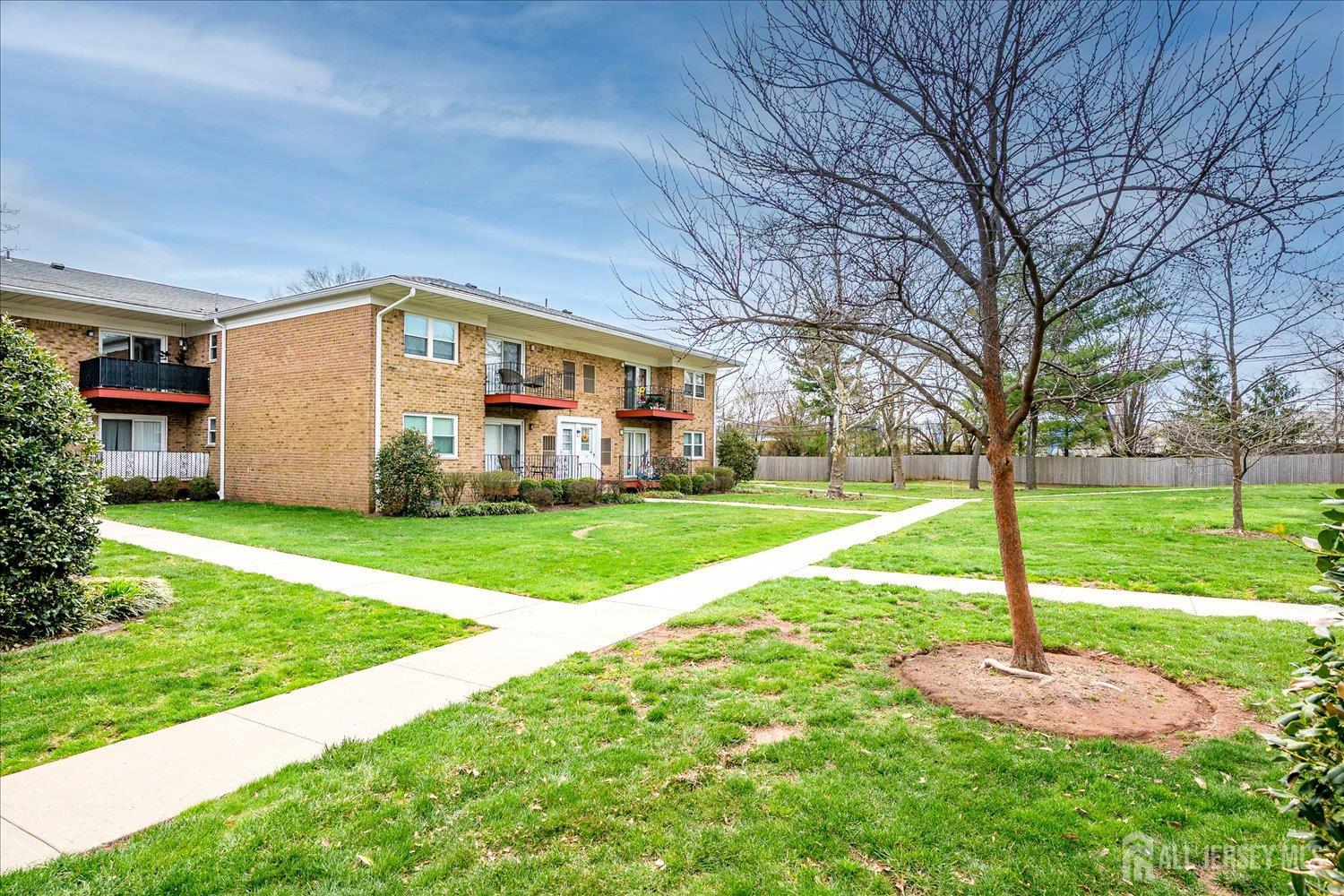 37 Judson Street, Unit 4B Edison, NJ 08837 - Photo 4 of 28