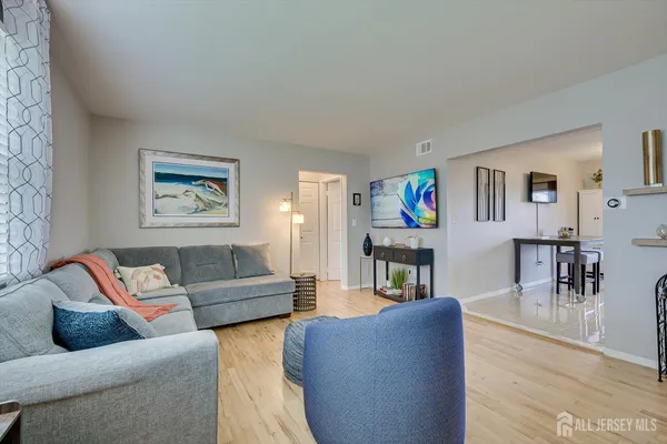 $219,900 | 37 Judson Street, Unit 4B, Edison, NJ 08837
