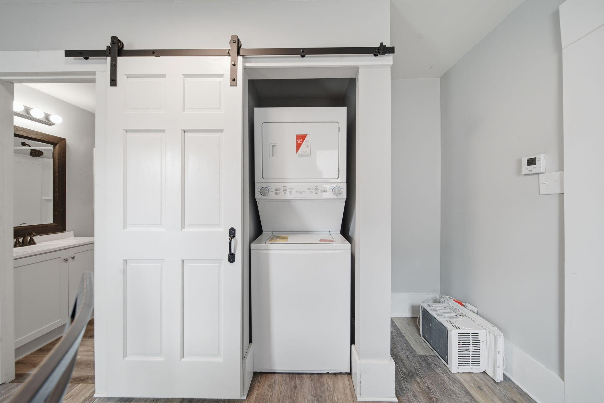 1811 Lewis Street Jackson, MI 49203 - Photo 11 of 35 11