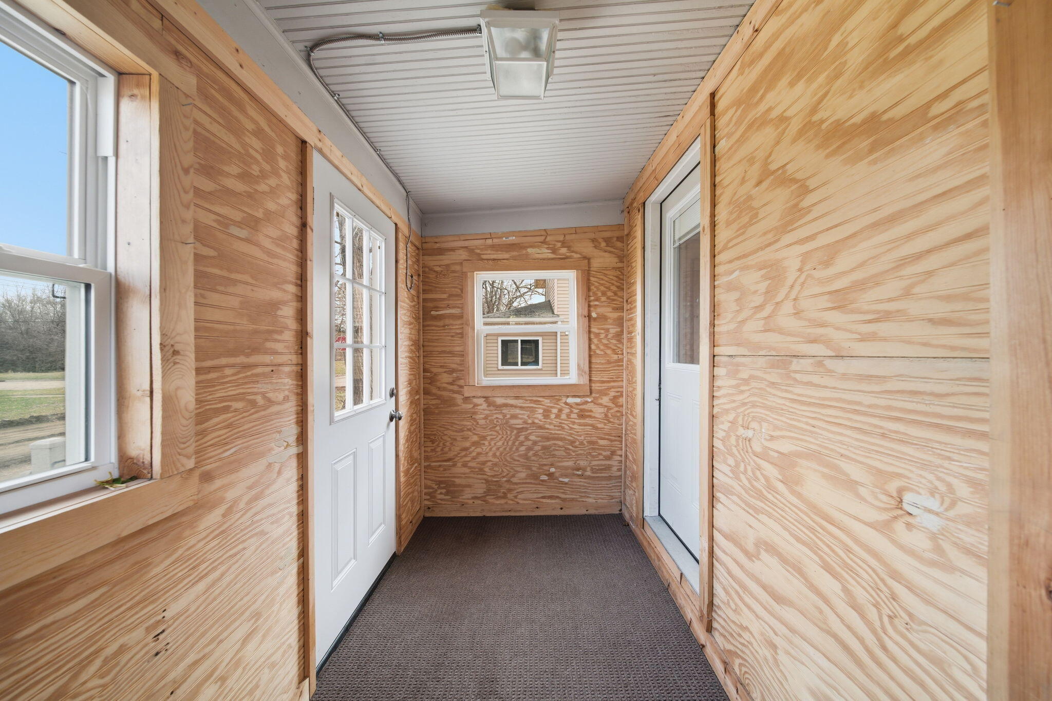 1811 Lewis Street Jackson, MI 49203 - Photo 6 of 35 6