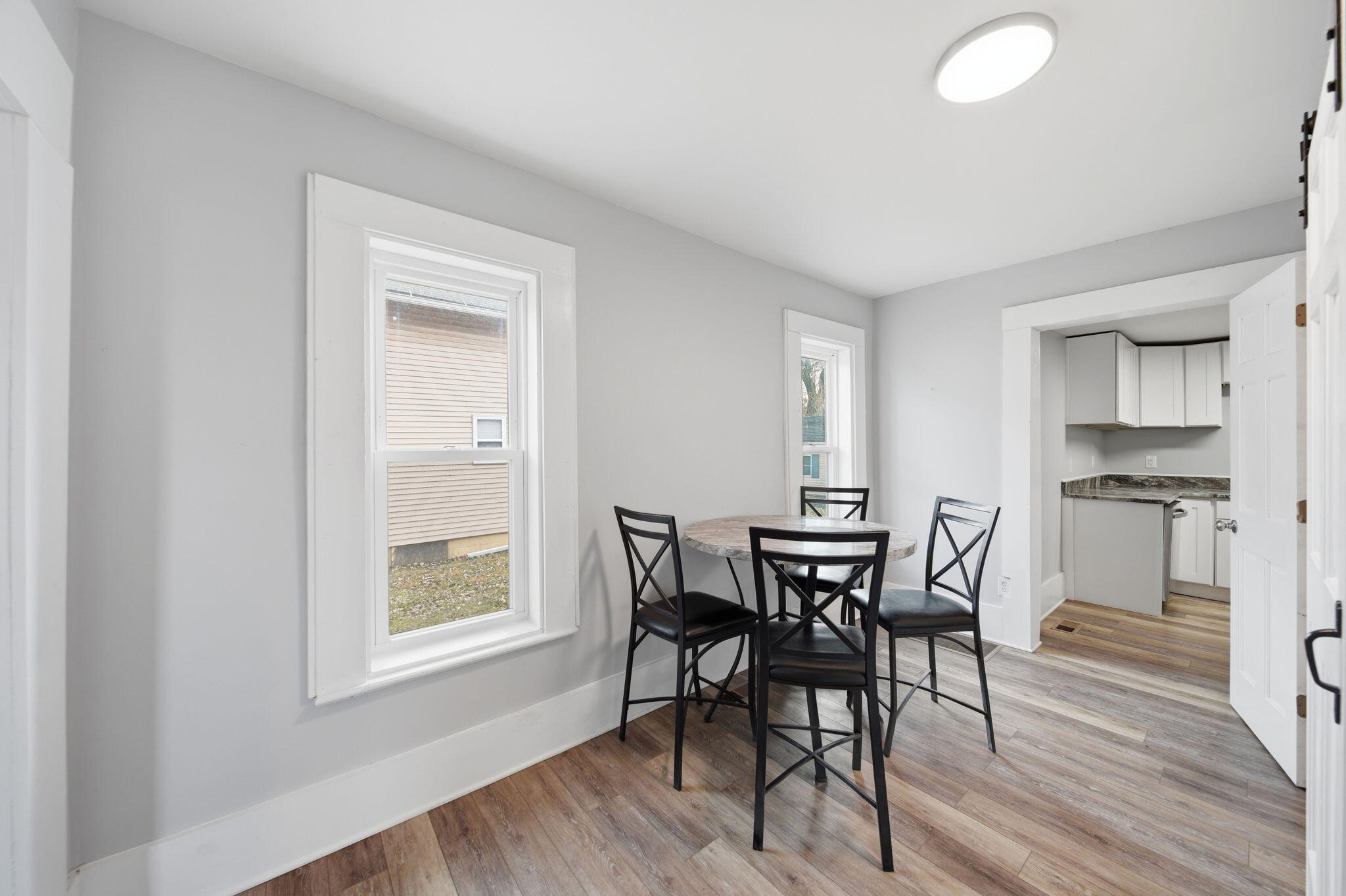 1811 Lewis Street Jackson, MI 49203 - Photo 10 of 35 10