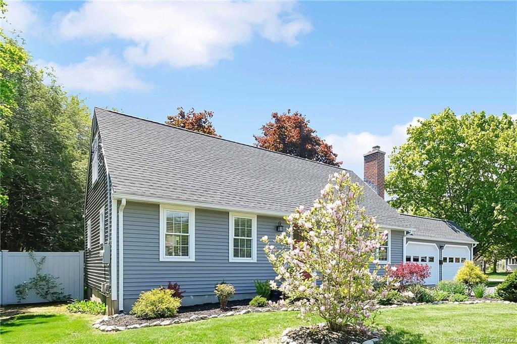 Great curb appeal to this well maintained home