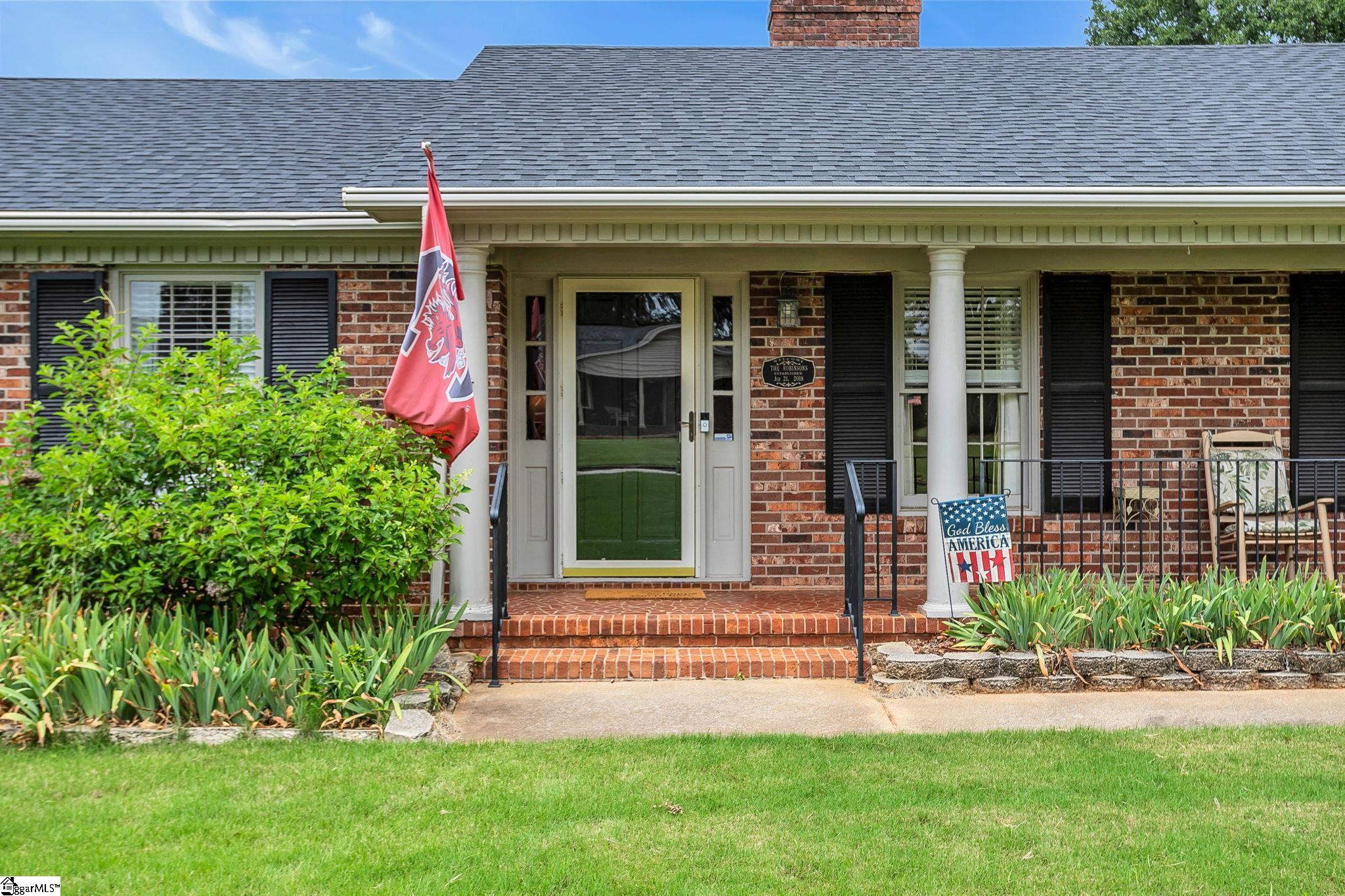 602 Wembley Road Greenville, SC 29607 - Photo 2 of 41