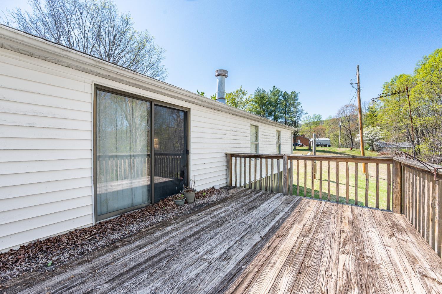 1675 Atkinson Hollow Road Vinton, VA 24179 - Photo 27 of 29