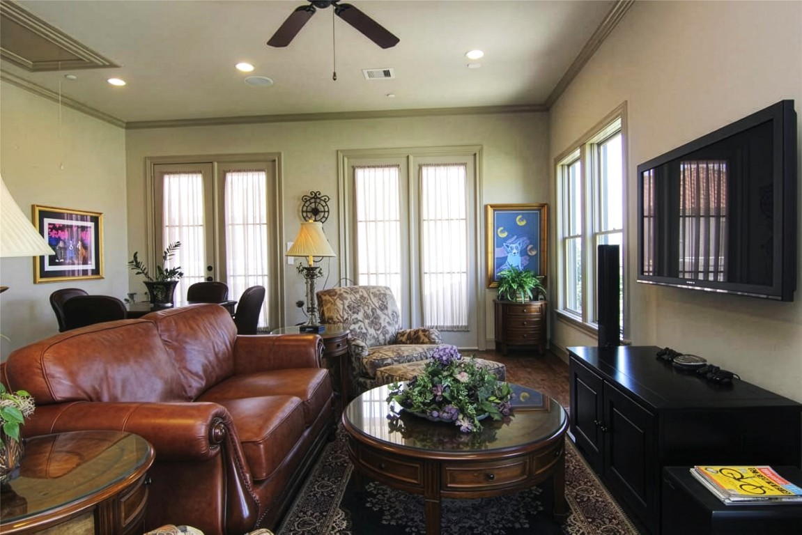 1307 Rosedale Street Houston, TX 77004 - Photo 22 of 32 Family Room located on the 4th level. Opens to the rooftop patio.