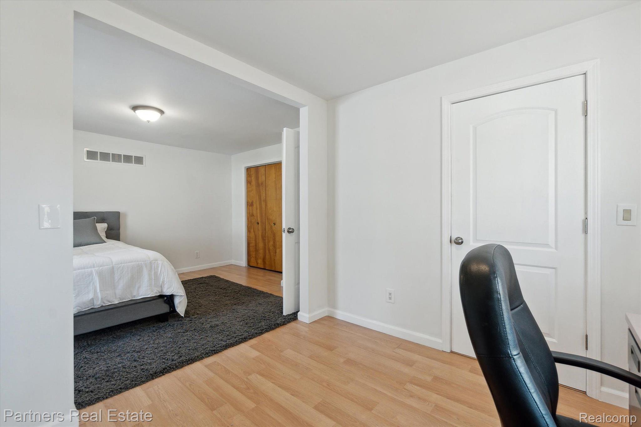 8791 Riverside Drive Brighton, MI 48116 - Photo 21 of 66 First Floor Bedroom #1