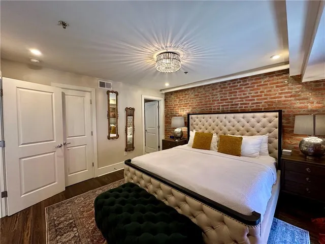 $2,700 | 508 Toulouse Street, Unit 202, New Orleans, LA 70130