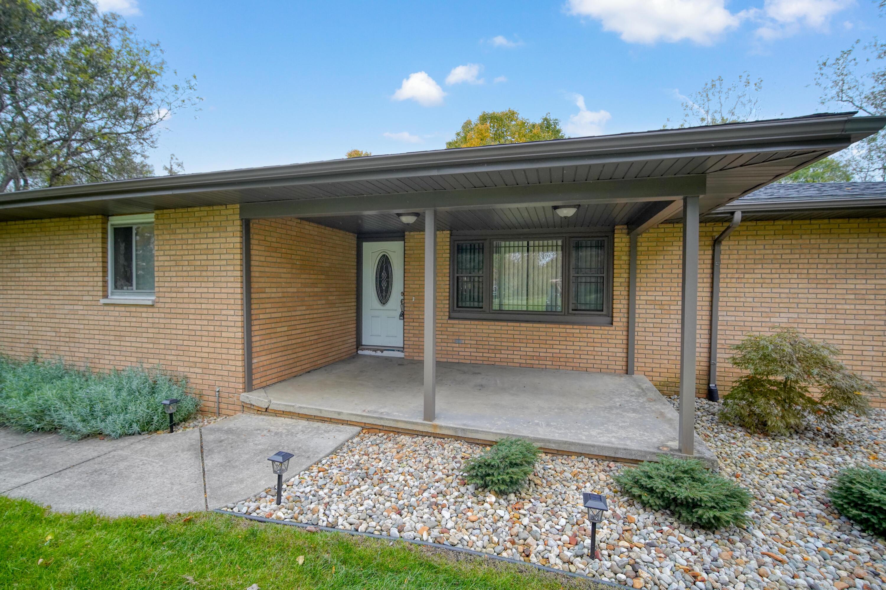 3305 Hendee Road Jackson, MI 49201 - Photo 5 of 28 DSC06414s