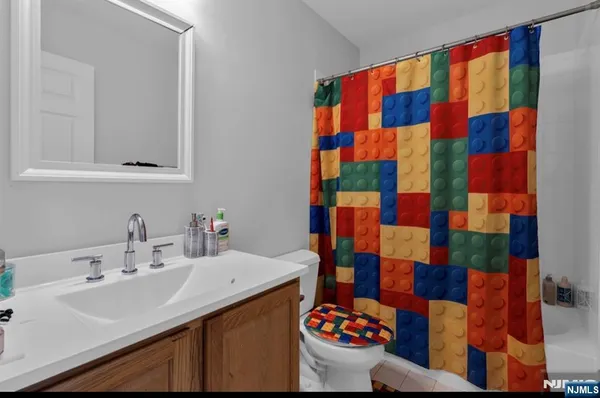 $665,000 | 451 Hartford Drive, Unit 4052, Nutley, NJ 07110