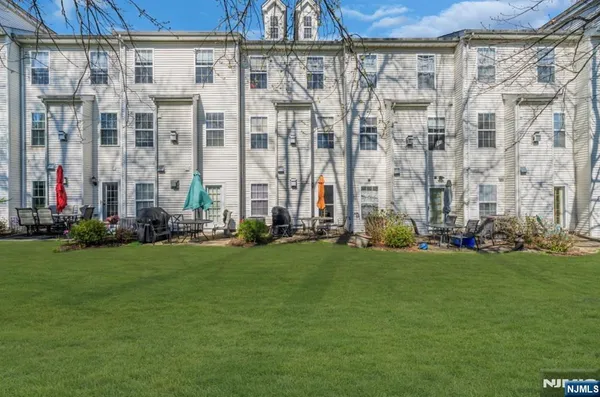 $665,000 | 451 Hartford Drive, Unit 4052, Nutley, NJ 07110