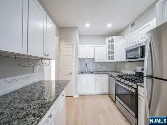 $665,000 | 451 Hartford Drive, Unit 4052, Nutley, NJ 07110