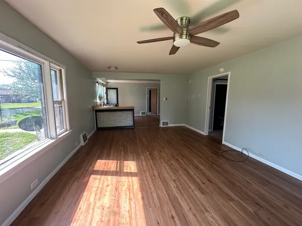 $117,500 | 415 West Livingston Road, Streator, IL 61364