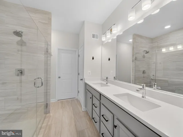 $999,999 | 4380 Fair Lakes Court, Fairfax, VA 22033