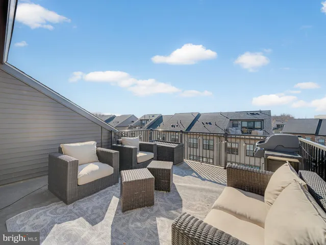 $999,999 | 4380 Fair Lakes Court, Fairfax, VA 22033