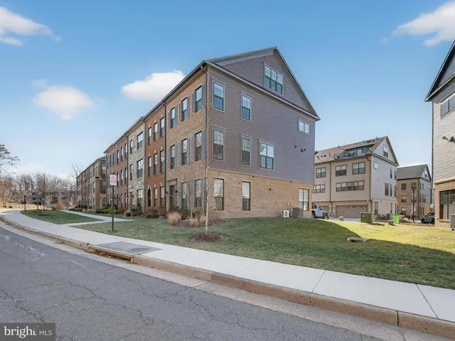 $999,999 | 4380 Fair Lakes Court, Fairfax, VA 22033