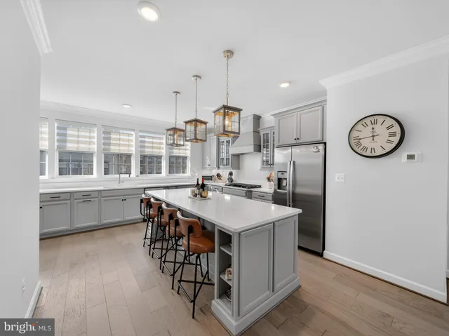 $999,999 | 4380 Fair Lakes Court, Fairfax, VA 22033