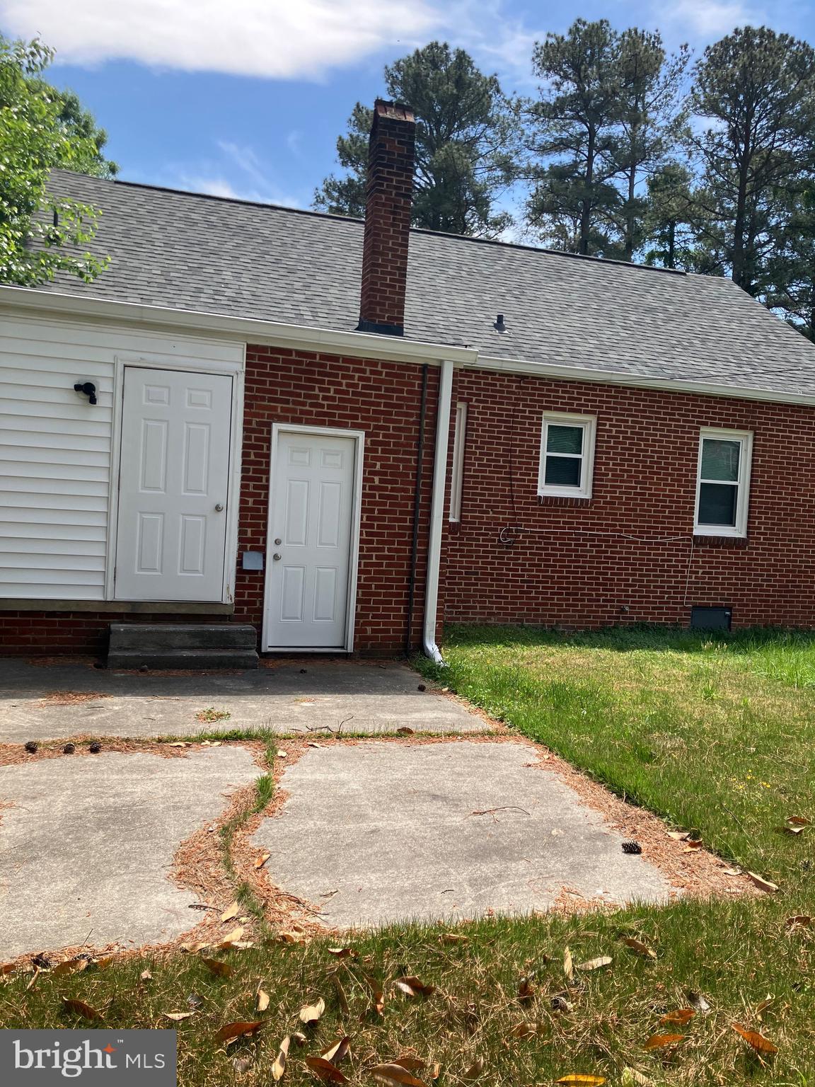 915 Hampton Road Petersburg, VA 23805 - Photo 40 of 46