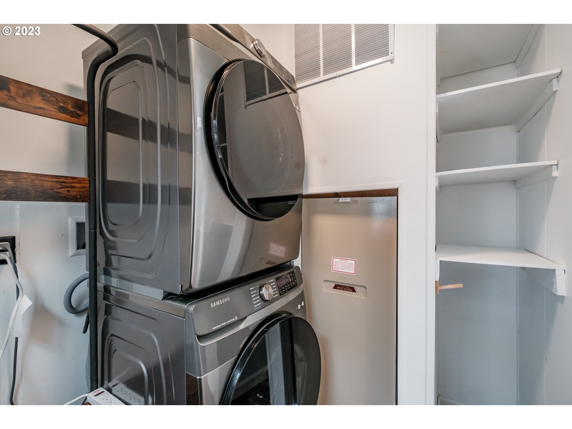 1401 West Ellendale Avenue, Unit 80 Dallas, OR 97338 - Photo 21 of 48 a close view of cabinet