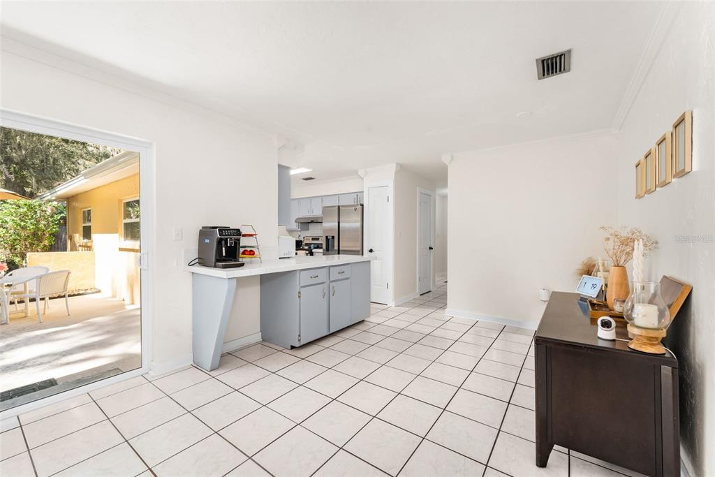 1909 Southwest 48th Avenue Gainesville, FL 32608 - Photo 12 of 32