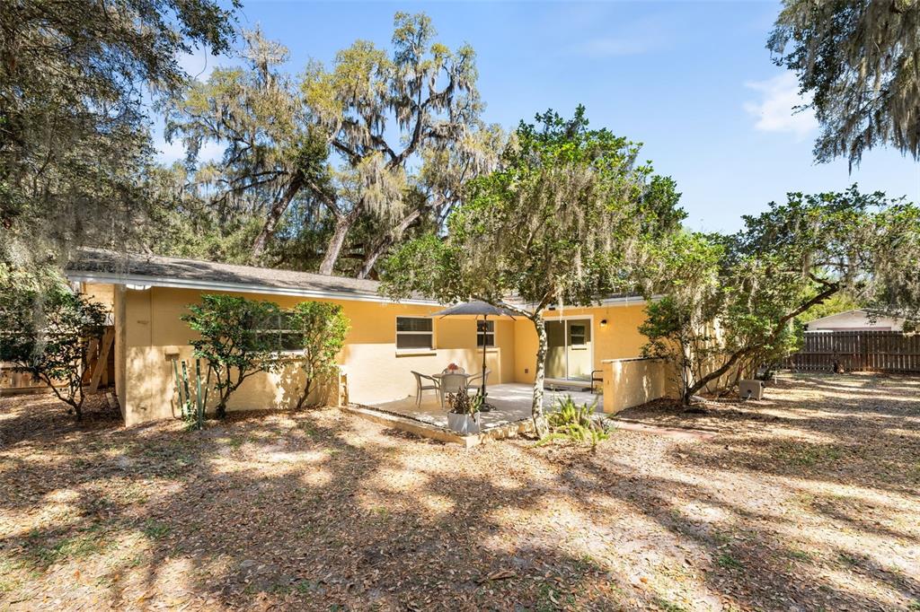 1909 Southwest 48th Avenue Gainesville, FL 32608 - Photo 25 of 32