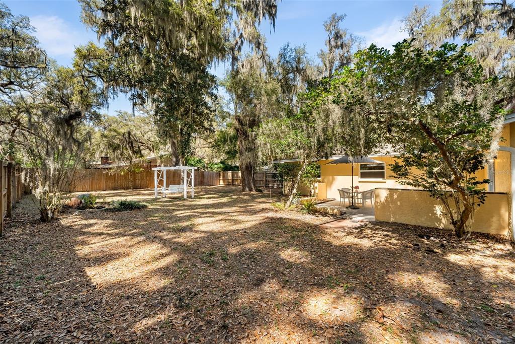 1909 Southwest 48th Avenue Gainesville, FL 32608 - Photo 26 of 32