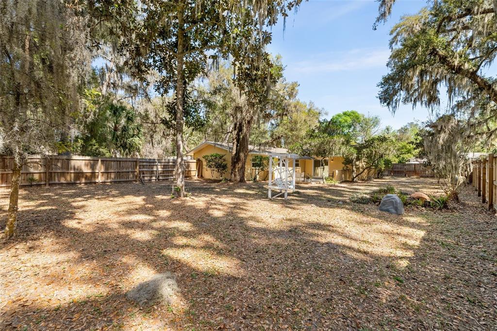 1909 Southwest 48th Avenue Gainesville, FL 32608 - Photo 27 of 32