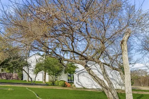 $1,399,000 | 6815 Woodmark Court, Dallas, TX 75230