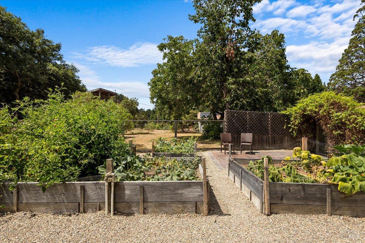 2460 Pleasant Hill Road Sebastopol, CA 95472 - Photo 71 of 84 Gallery Image 71