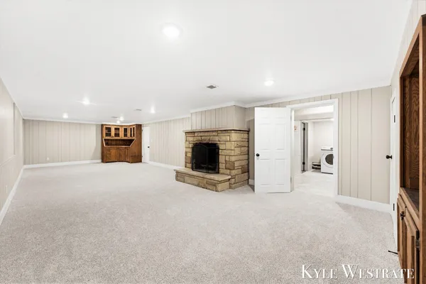 $359,900 | 2926 Chamberlain Avenue Southeast, Grand Rapids, MI 49508