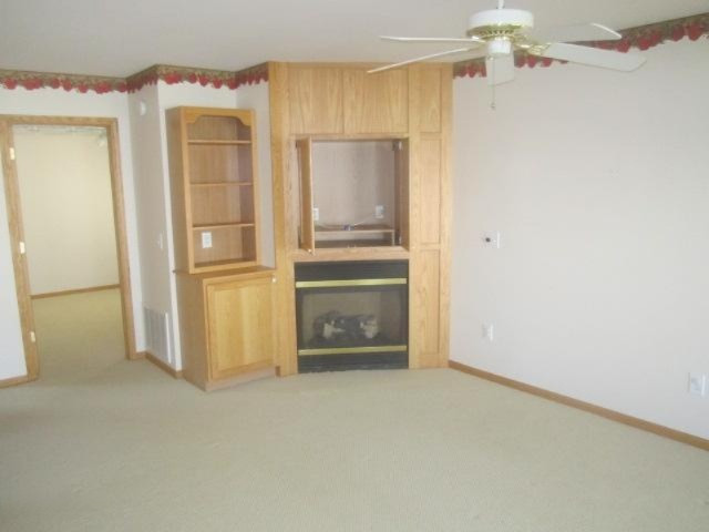8502 Silver Lake Road, Unit 5 Mears, MI 49436 - Photo 4 of 9 263-464552 8502 w silverlake rd livingro