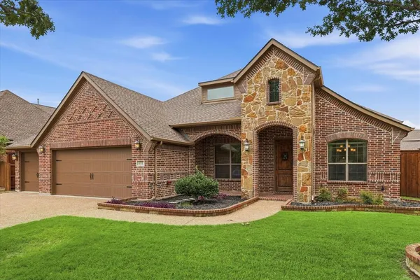$585,000 | 411 Devonshire Drive, Prosper, TX 75078