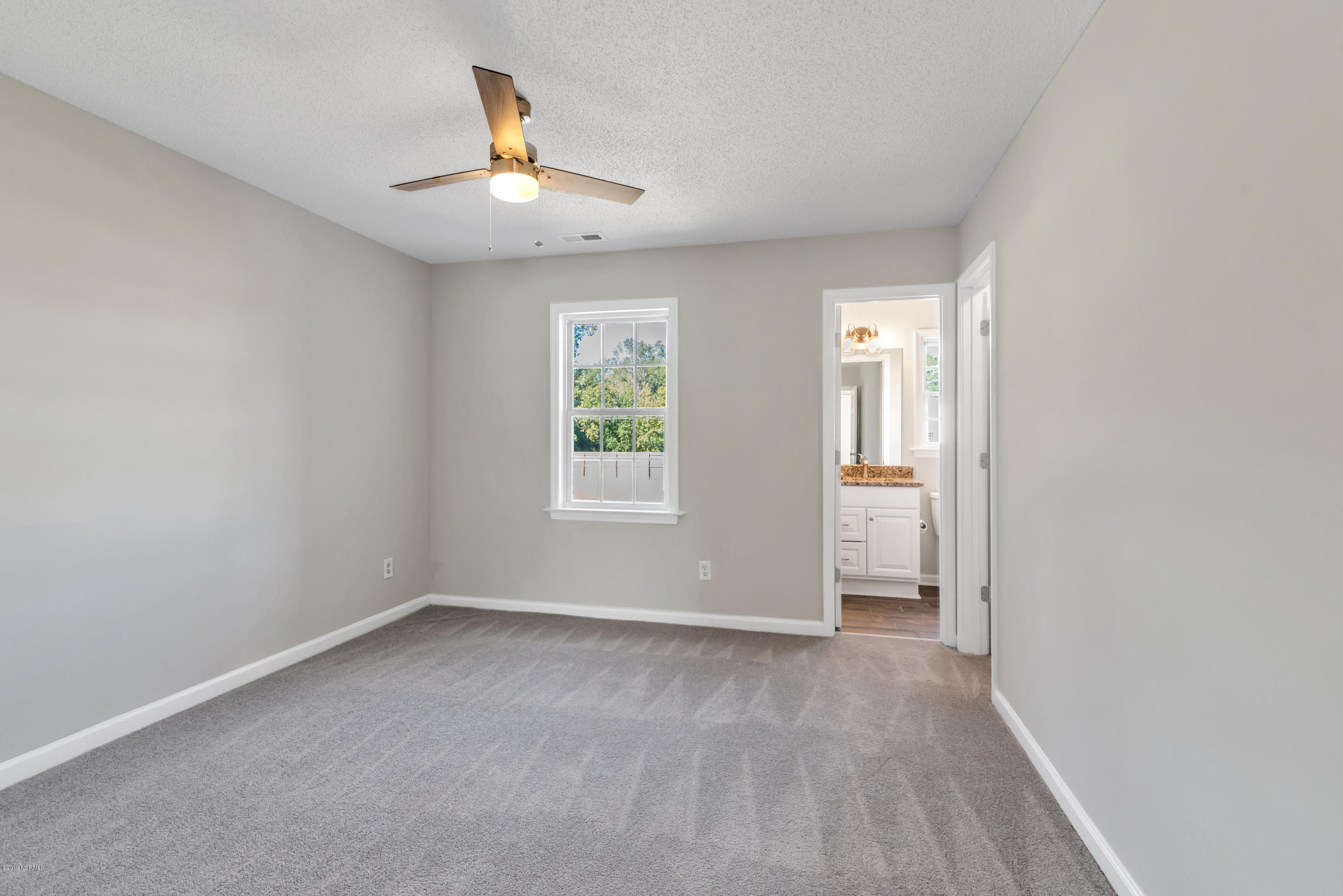 306 Rivers Edge Court Jacksonville, NC 28540 - Photo 13 of 18 DSC_2013