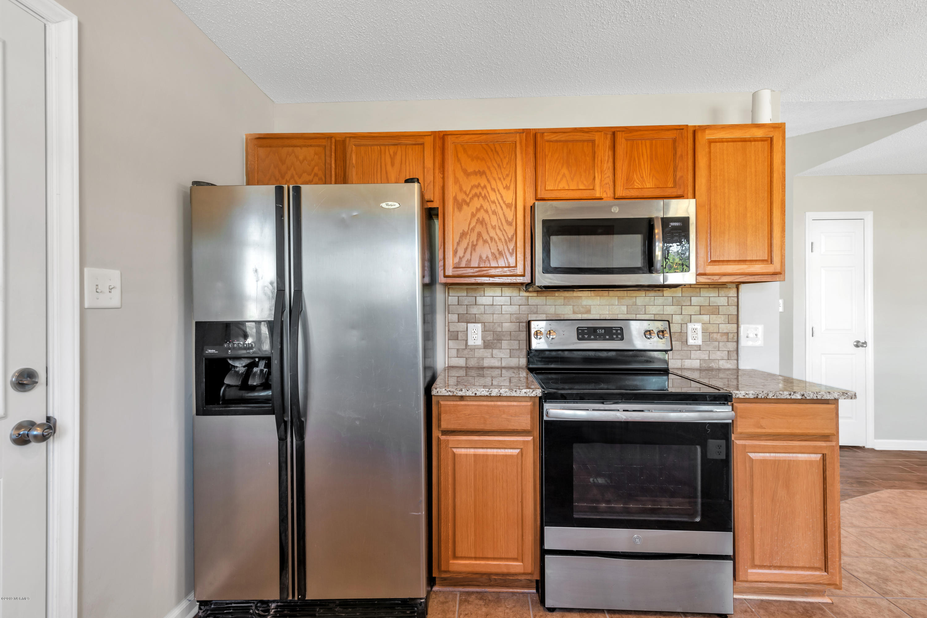 306 Rivers Edge Court Jacksonville, NC 28540 - Photo 8 of 18 DSC_1912