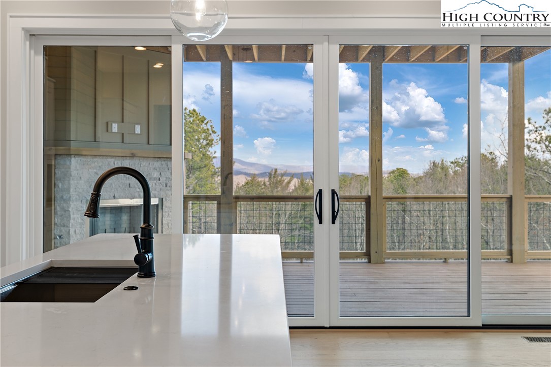 130 Calico Court Boone, NC 28607 - Photo 6 of 50