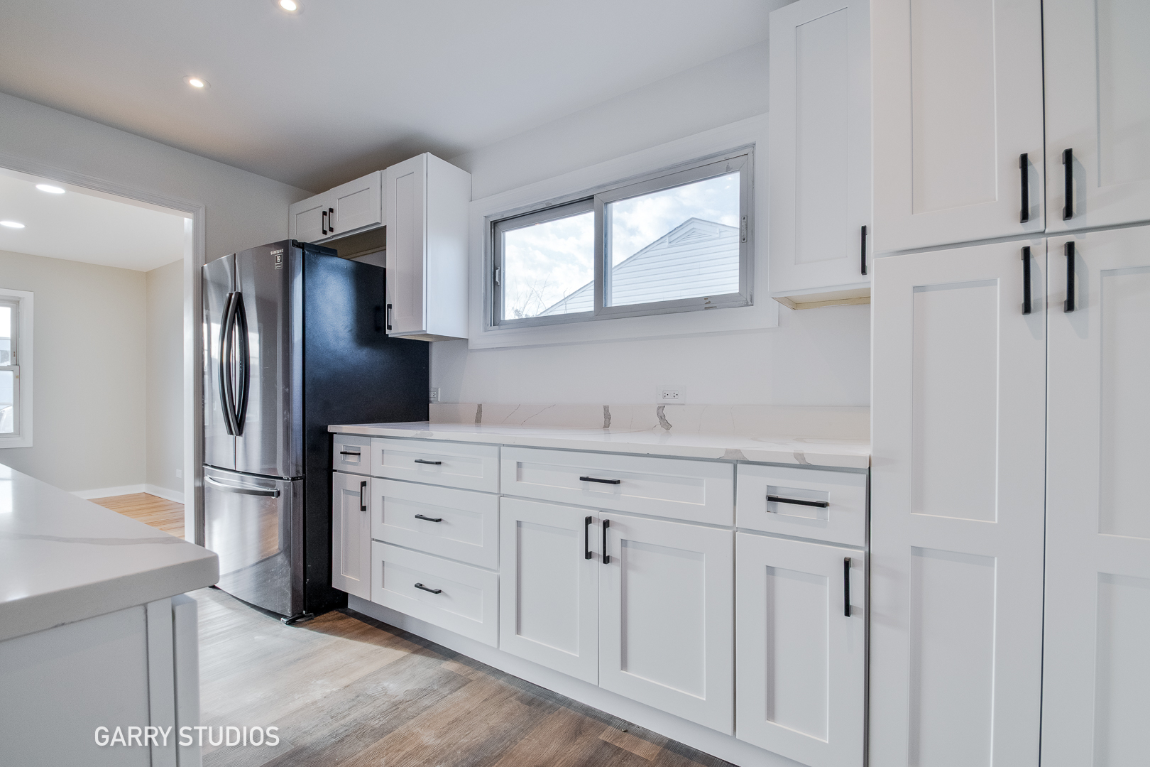 229 Addison Road Addison, IL 60101 - Photo 7 of 20