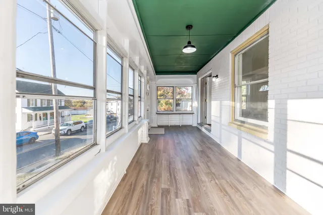 $285,000 | 27 North Main Street, York New Salem, PA 17371