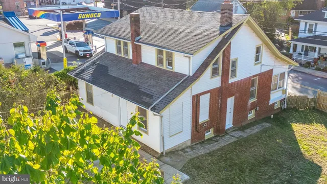 $285,000 | 27 North Main Street, York New Salem, PA 17371