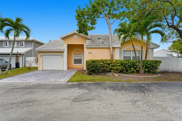$579,900 | 11242 Southwest 64th Street, Miami, FL 33173