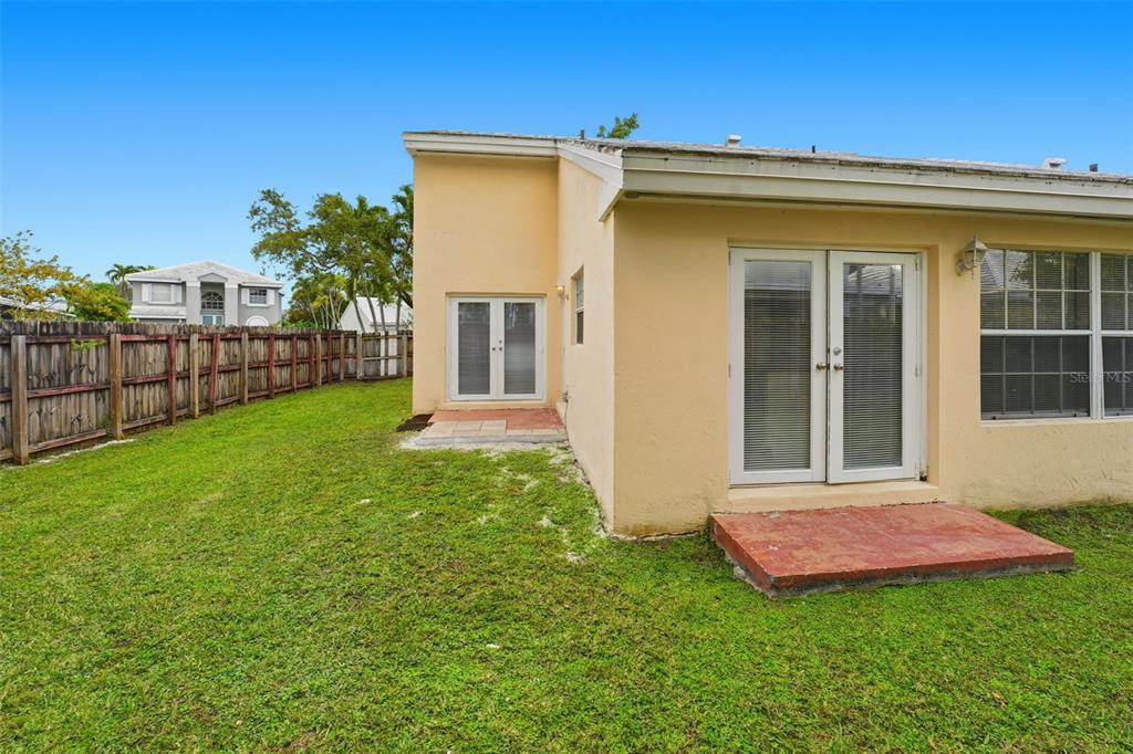 11242 Southwest 64th Street Miami, FL 33173 - Photo 32 of 36
