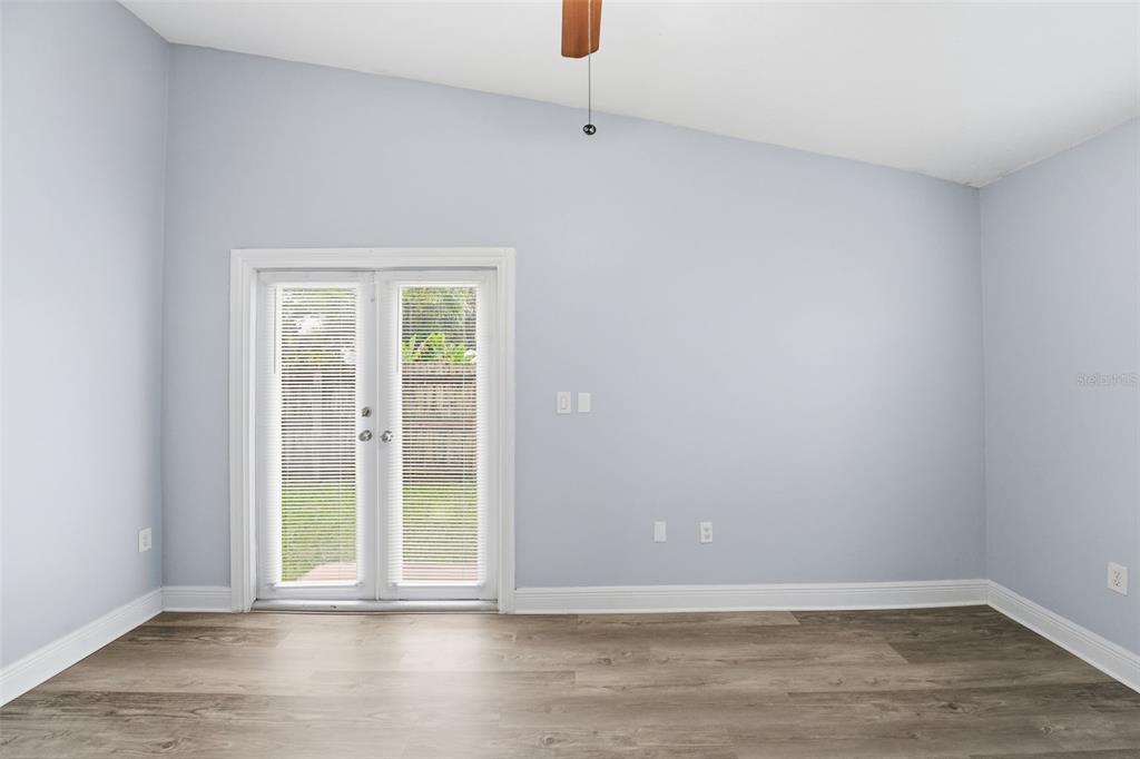 11242 Southwest 64th Street Miami, FL 33173 - Photo 7 of 36