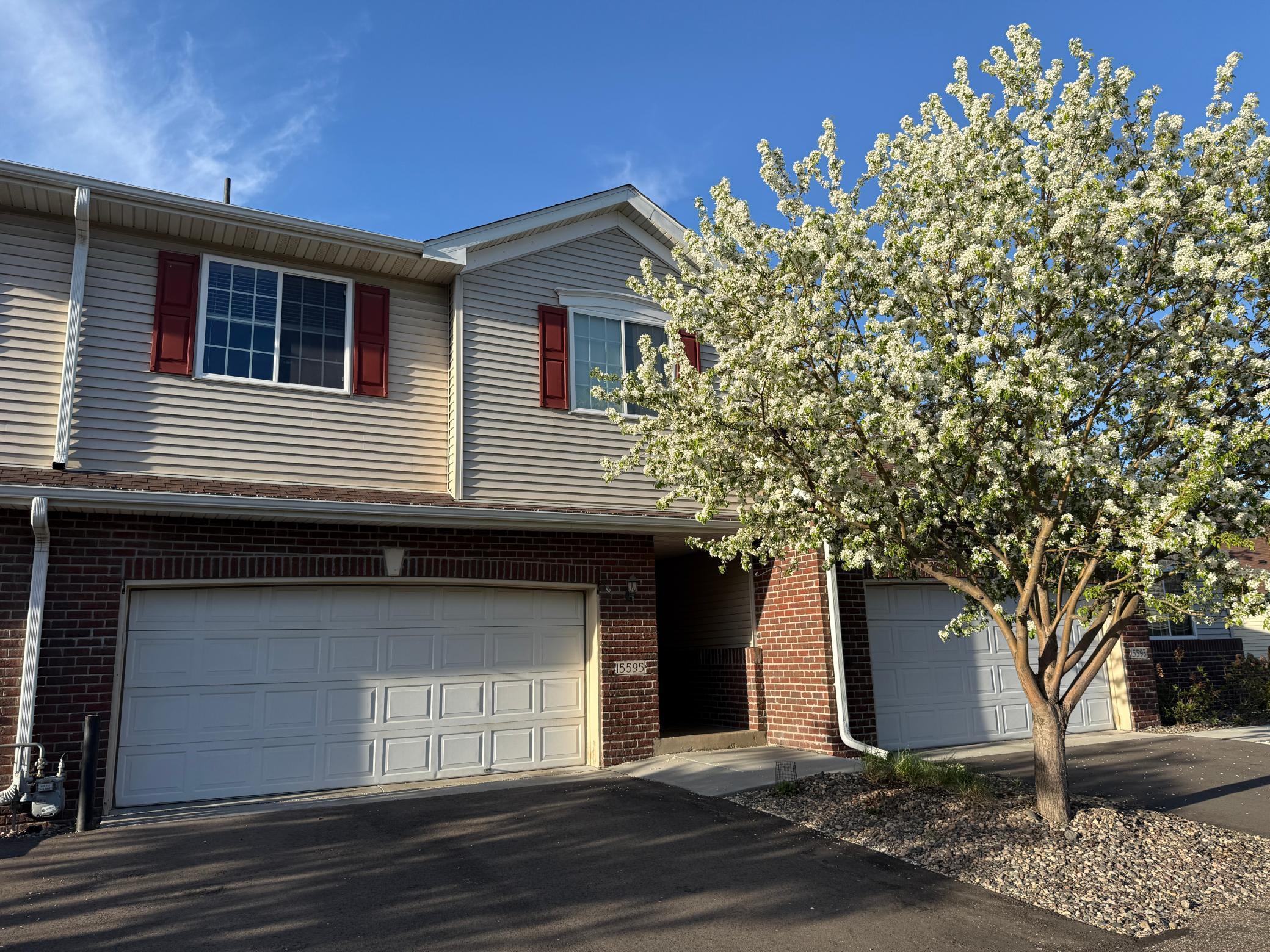 15595 Cherry Path Rosemount, MN 55068 - Photo 9 of 36