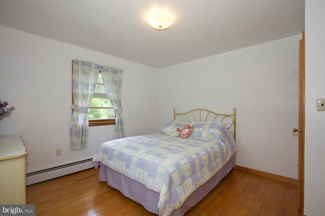 5906 Glen Arm Road Glen Arm, MD 21057 - Photo 20 of 30 Bedroom