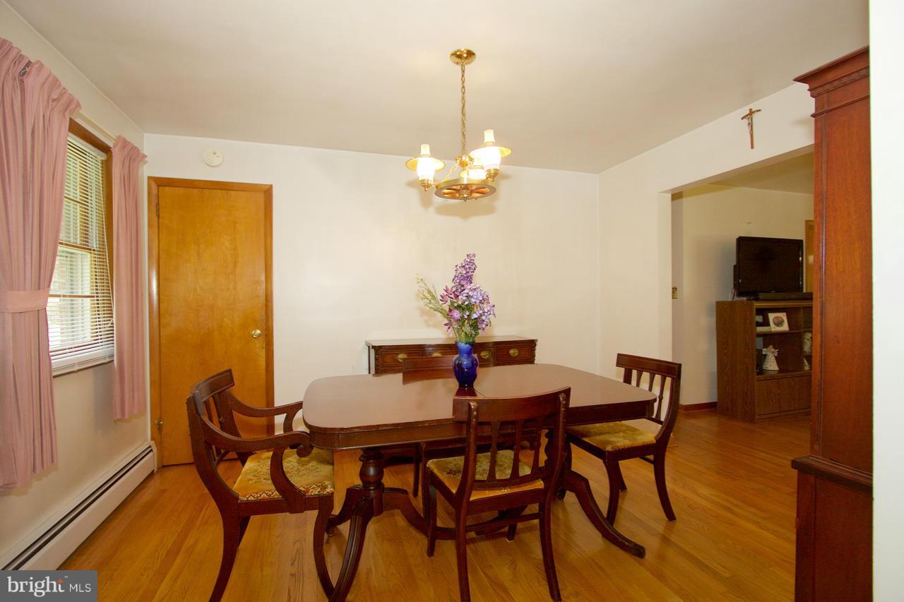 5906 Glen Arm Road Glen Arm, MD 21057 - Photo 9 of 30 Dining Room