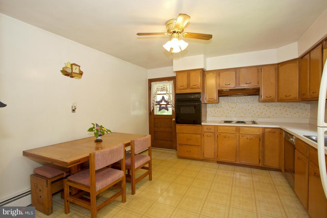 5906 Glen Arm Road Glen Arm, MD 21057 - Photo 10 of 30 Kitchen