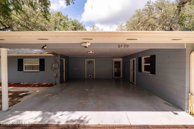 $499,900 | 6490 Woodland Drive, Keystone Heights, FL 32656