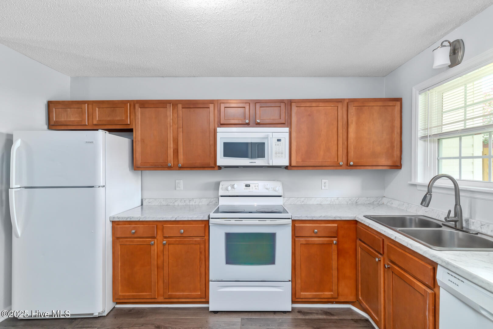 83 Balsam Road Jacksonville, NC 28546 - Photo 11 of 28 11