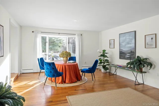 $1,150,000 | 3 Lisa Court, Red Hook, NY 12571