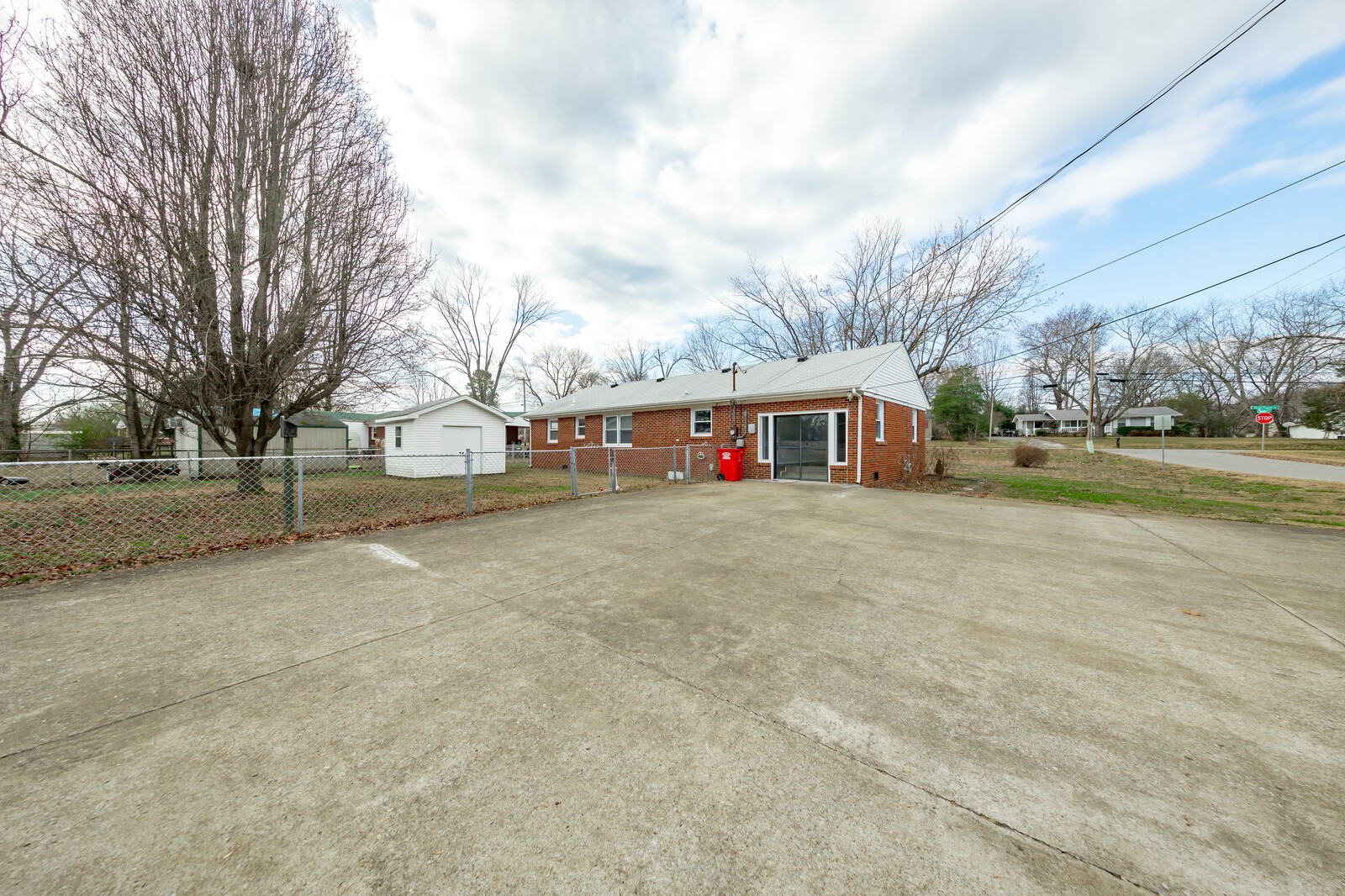 433 High Point Road Clarksville, TN 37042 - Photo 21 of 22 Gallery Image 21