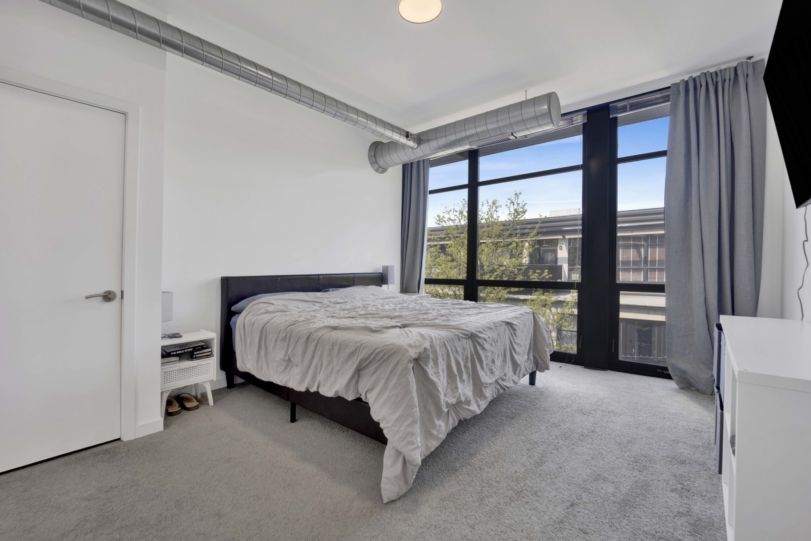 1150 West 15th Street, Unit 401 Chicago, IL 60608 - Photo 12 of 22