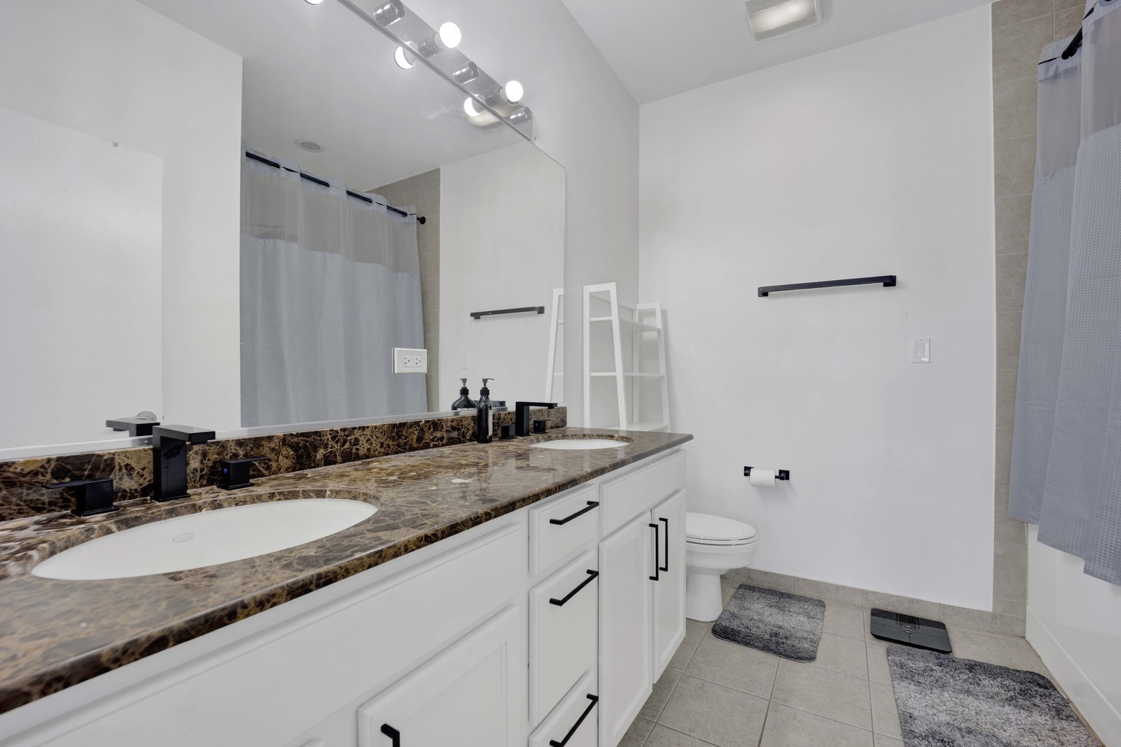 1150 West 15th Street, Unit 401 Chicago, IL 60608 - Photo 14 of 22